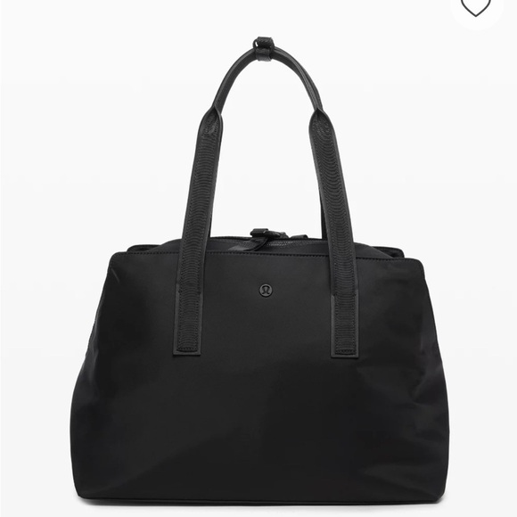 lululemon athletica Handbags - Lululemon Go getter duffle bag
